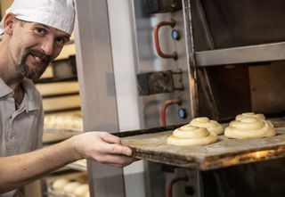 Backzeit beim IN-Bäcker Wenzel