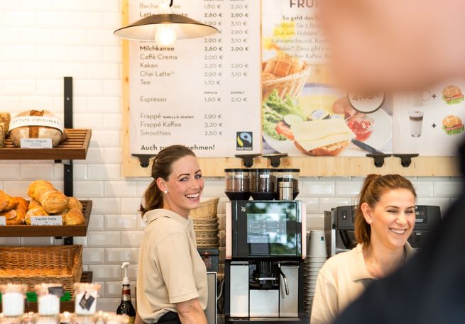 Verkaufsteam an der Bäckertheke