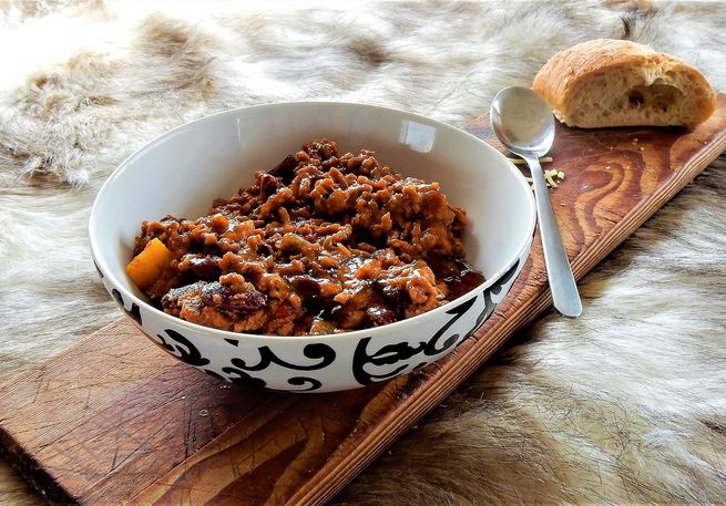 Chili con carne mit Brot