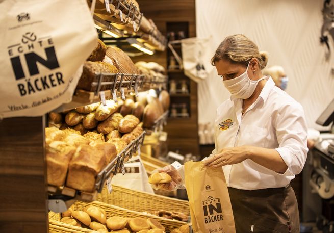 Verkauf in der Bäckerei Traublinger